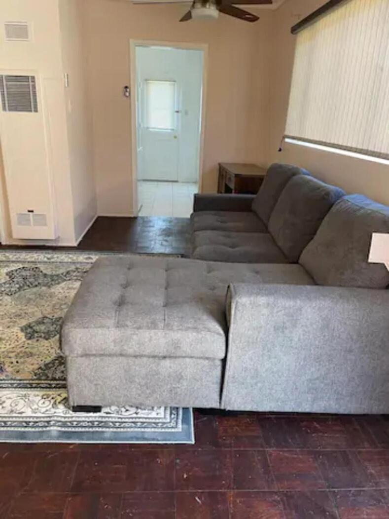 Spacious Single D In Santa Monica